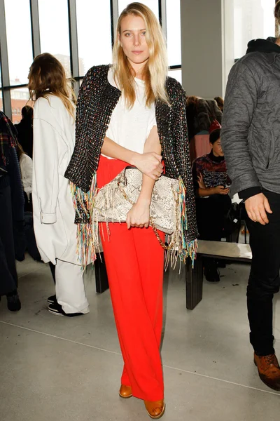 Look 2